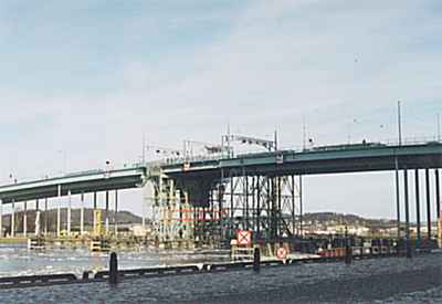 [G�ta�lvbron]